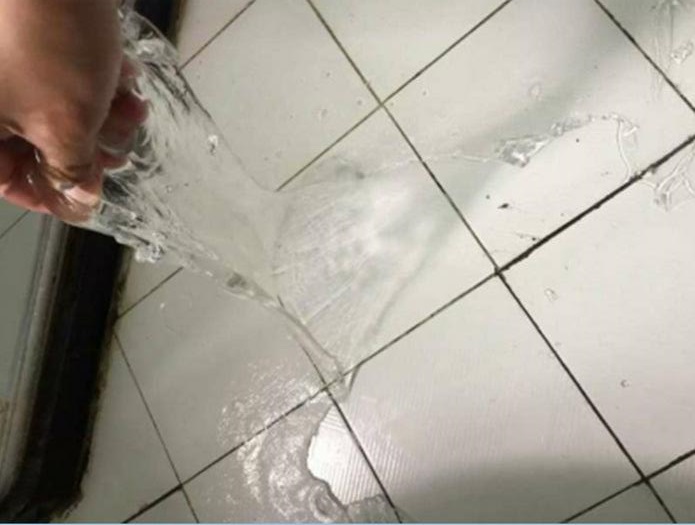 衛(wèi)生間漏水無(wú)須砸磚，小編教你這樣做