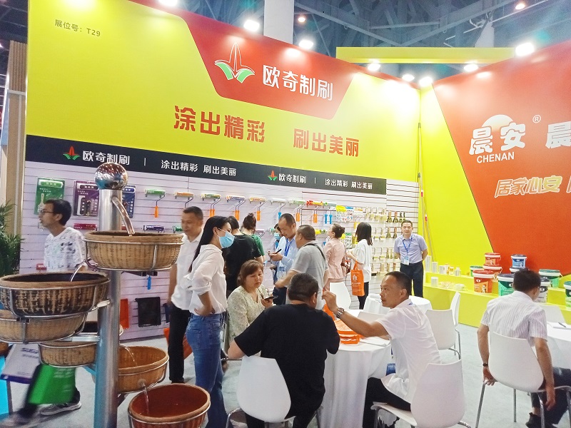 晨安防水、歐奇制刷共同亮相成都建博會，共享建裝行業(yè)發(fā)展新機遇